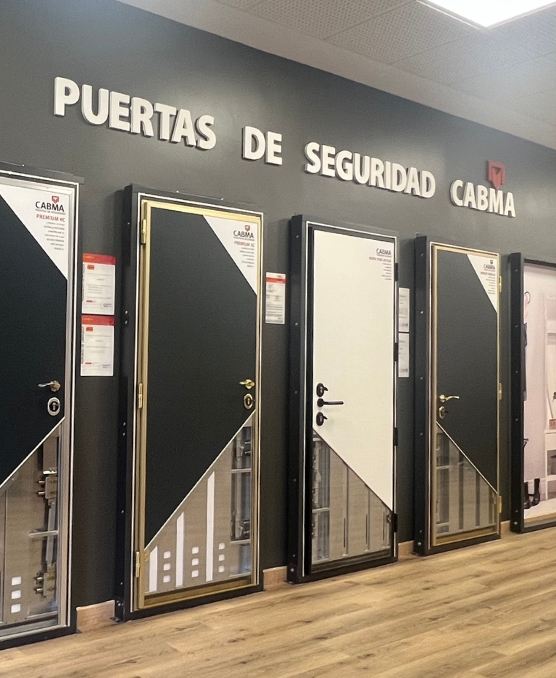Exposición de puertas acorazadas de seguridad en Zaragoza. Cabma Zaragoza